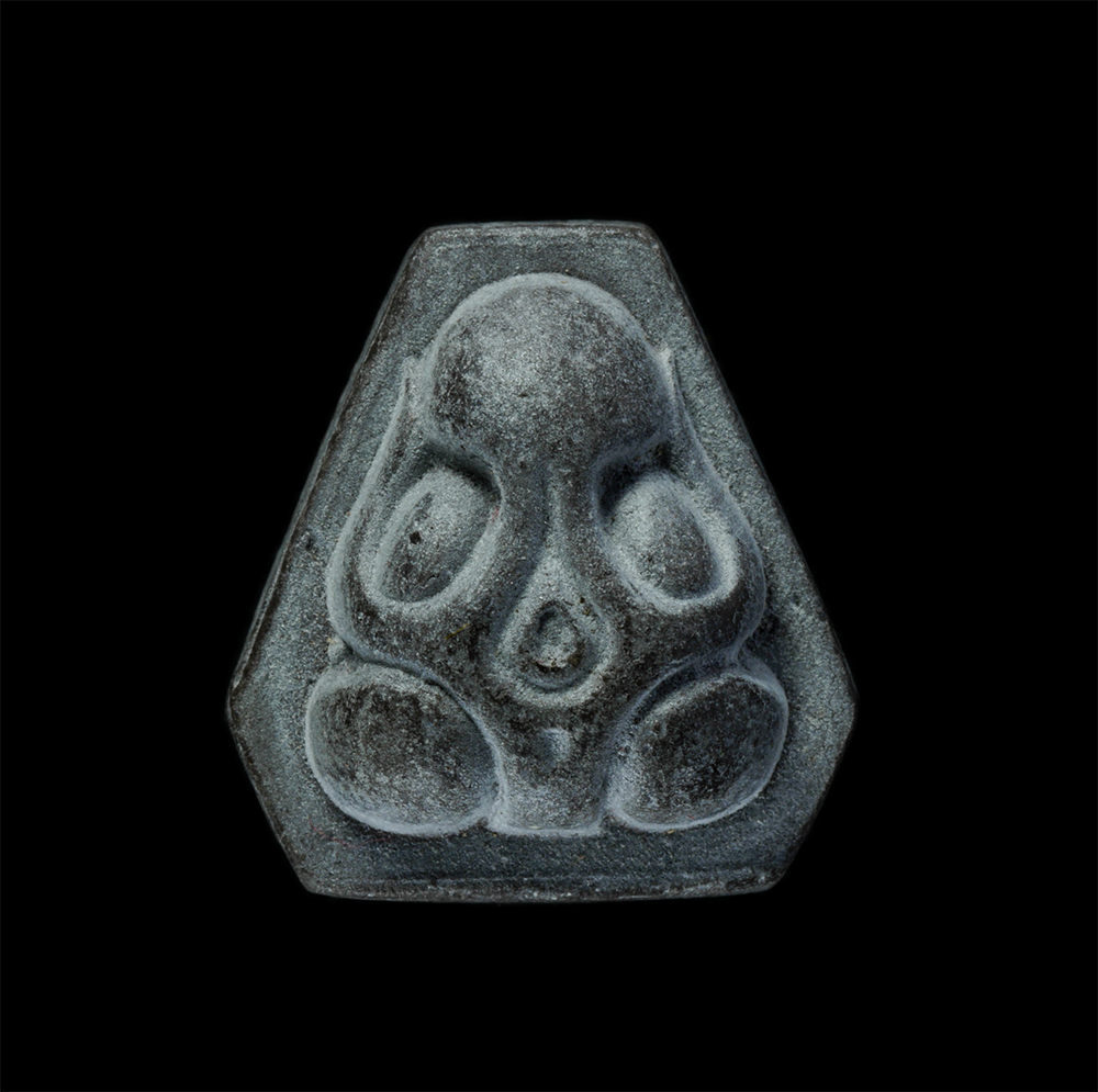 17Sep24 (167)p.jpg - พระปิดตามหาลาภ วัดหนองไผ่แก้ว ต.หนองเหียง อ.พนัสนิคม จ.ชลบุรี ปี2536 เนื้อผงพุทธคุณ ผงว่าน ผงใบลาน มีมวลสาร ผงพระปิดตา หลวงปู่เหมือน วัดกำแพง จ.ชลบุรี [..] | https://kamulet.in.th